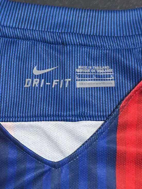 Nike FC Barcelona 2016-17 Home Jersey - Picture 5 of 8